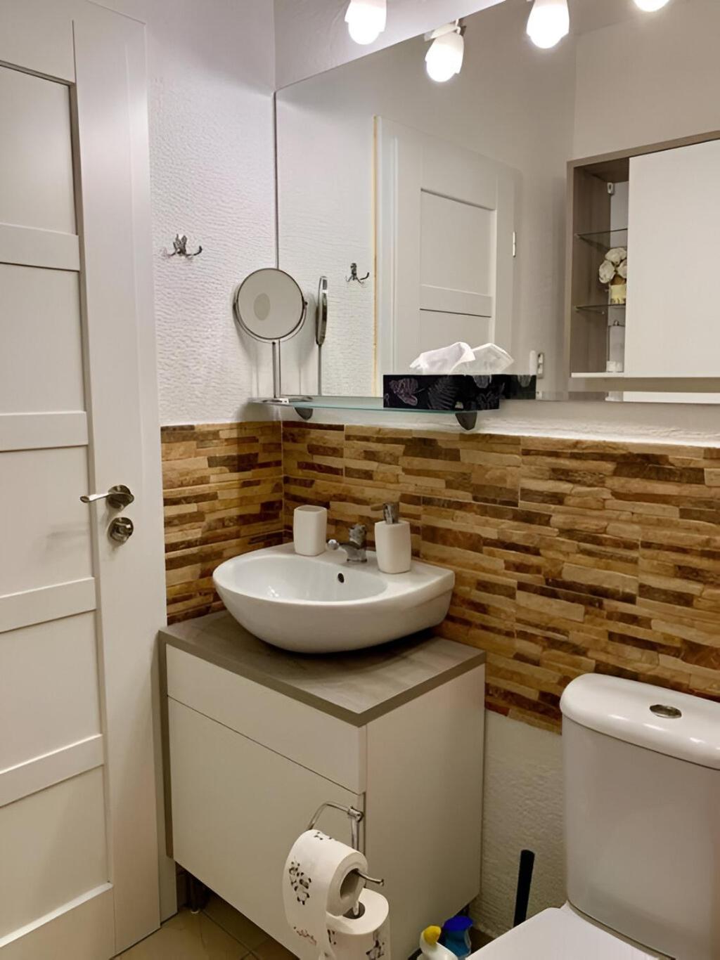 Park View City Center Location Apartment With Balcony 브라티슬라바 외부 사진
