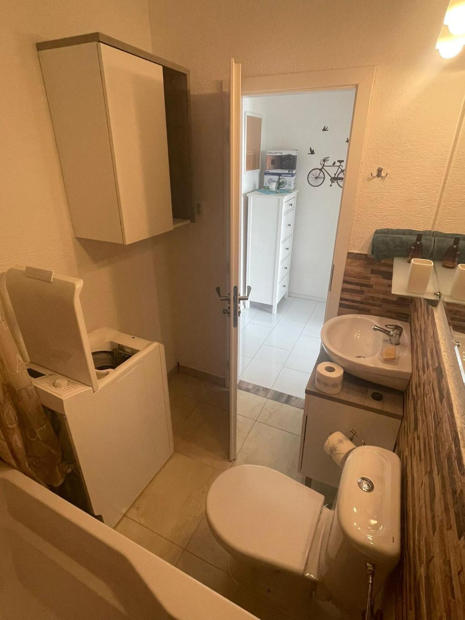 Park View City Center Location Apartment With Balcony 브라티슬라바 외부 사진